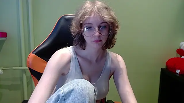 juicyPenny online show from May 22, 2026, 6:17 pm