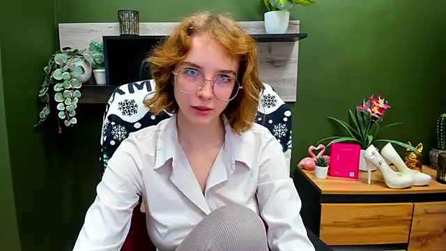 Snapshot of juicyPenny chatting on October 29, 2025, 7:51 am juicyPenny online show from October 29, 2025, 7:51 am