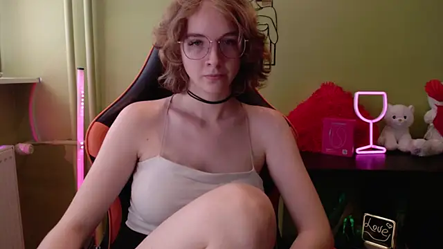 juicyPenny online show from May 26, 2026, 8:23 am
