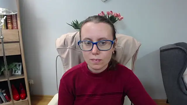 sweetxLizzy online show from May 14, 2026, 4:31 am