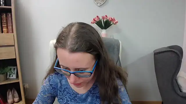 sweetxLizzy online show from May 15, 2026, 4:32 am