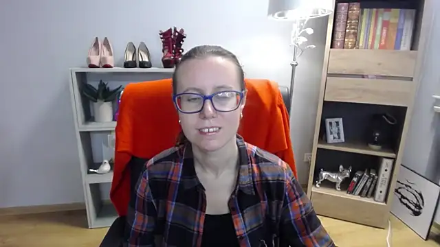 sweetxLizzy online show from November 7, 2025, 5:23 am