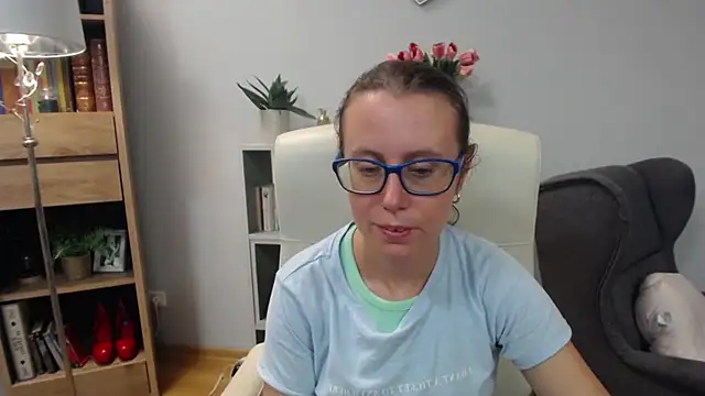 sweetxLizzy online show from July 13, 2026, 4:34 am