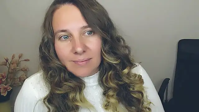 Snapshot of Darklure_ chatting on October 1, 2025, 9:29 pm Darklure  online show from October 1, 2025, 9:29 pm