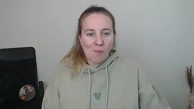 Snapshot of Darklure_ chatting on November 2, 2025, 1:16 pm Darklure  online show from November 2, 2025, 1:16 pm