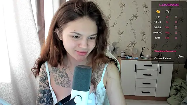 yourdreamm  online show from September 18, 2025, 8:06 am