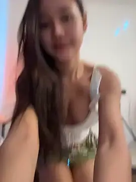 cherrycuteasian online show from June 3, 2026, 9:21 am