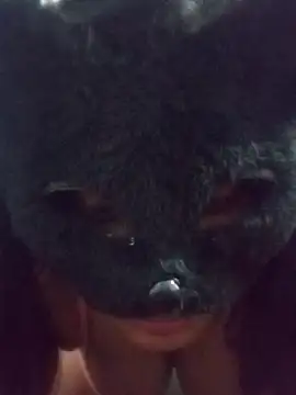 Slllll Couple00 online show from October 28, 2025, 12:59 pm