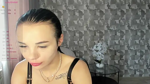 Snapshot of Kseni_a chatting on June 15, 2026, 7:19 am Kseni a online show from June 15, 2026, 7:19 am