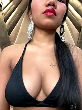 lily 5911 online show from October 25, 2025, 5:02 pm