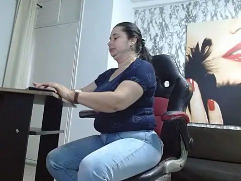 mariani smith online show from October 4, 2025, 11:45 am