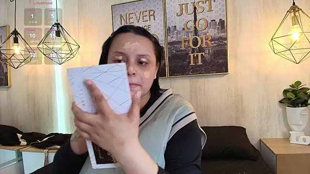 Snapshot of Bluesky_666 chatting on October 15, 2025, 7:33 pm Bluesky 666 online show from October 15, 2025, 7:33 pm