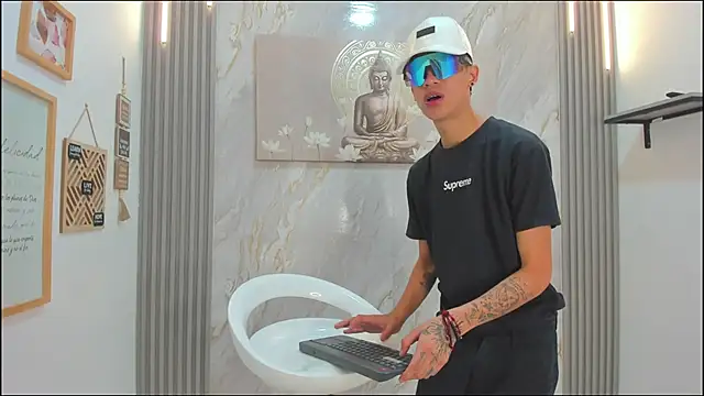 TWINKS BOYS1 online show from January 6, 2026, 7:40 pm