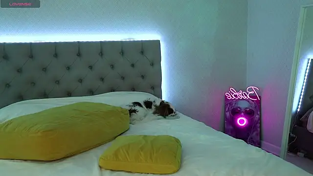 Snapshot of Katherinepinke chatting on October 22, 2025, 10:25 am Katherinepinke online show from October 22, 2025, 10:25 am