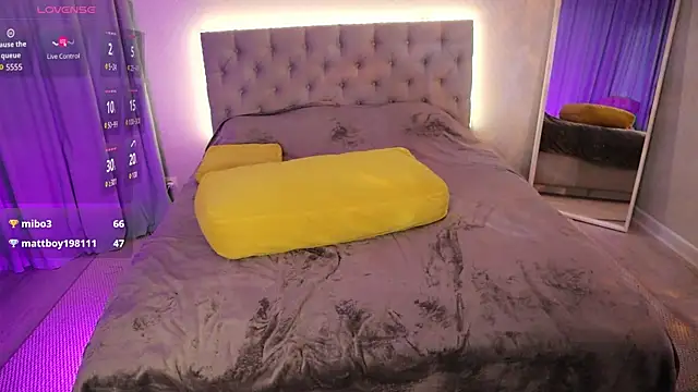 Snapshot of Katherinepinke chatting on November 6, 2025, 1:59 pm Katherinepinke online show from November 6, 2025, 1:59 pm