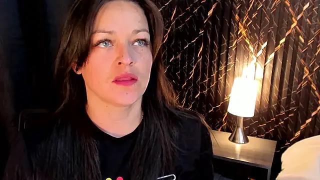 Snapshot of 4ngel_greey chatting on October 10, 2025, 9:15 pm 4ngel greey online show from October 10, 2025, 9:15 pm