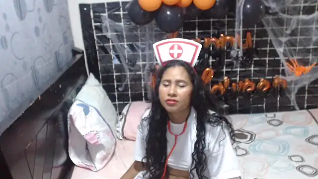 Snapshot of PERLA_BLACK_ chatting on October 31, 2025, 7:49 am PERLA BLACK online show from October 31, 2025, 7:49 am