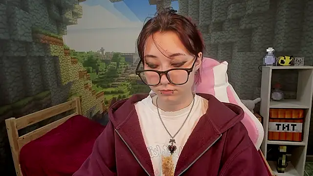 Snapshot of ClaraParks chatting on February 15, 2026, 7:24 pm ClaraParks online show from February 15, 2026, 7:24 pm