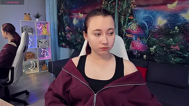 Snapshot of ClaraParks chatting on September 23, 2025, 6:04 pm ClaraParks online show from September 23, 2025, 6:04 pm