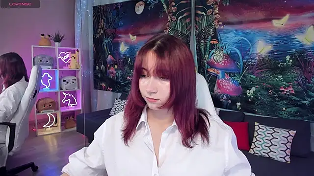 Snapshot of ClaraParks chatting on September 19, 2025, 6:12 pm ClaraParks online show from September 19, 2025, 6:12 pm