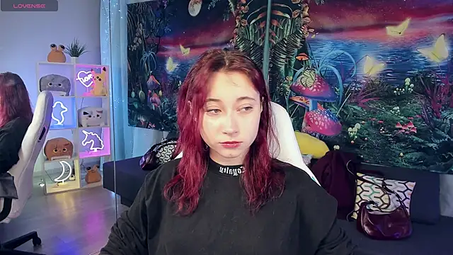 Snapshot of ClaraParks chatting on September 18, 2025, 6:55 pm ClaraParks online show from September 18, 2025, 6:55 pm