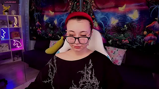 ClaraParks online show from March 7, 2026, 7:08 pm