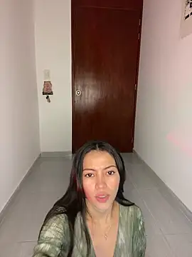 Lily  18 online show from December 22, 2025, 12:11 am