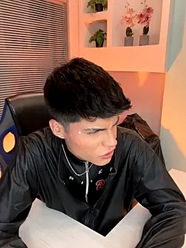 Snapshot of Dulcey_ chatting on October 23, 2025, 4:33 am Dulcey online show from October 23, 2025, 4:33 am