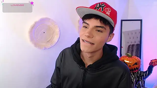 Snapshot of Dulcey_ chatting on October 30, 2025, 4:55 am Dulcey online show from October 30, 2025, 4:55 am