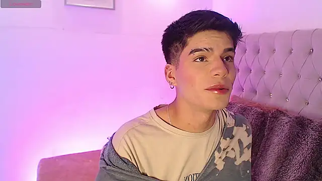 Snapshot of Dulcey_ chatting on November 13, 2025, 4:49 am Dulcey online show from November 13, 2025, 4:49 am