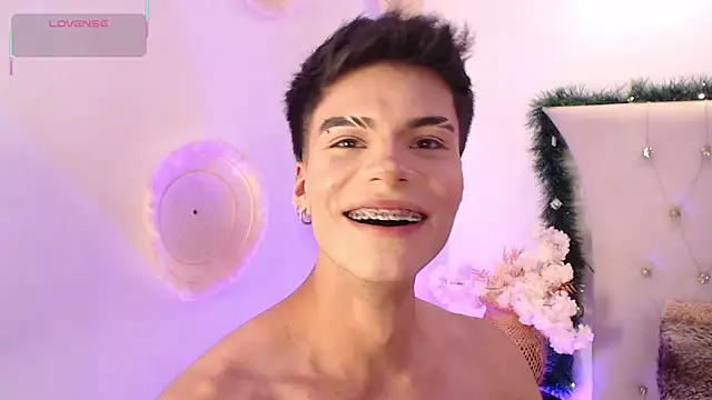 Snapshot of Dulcey_ chatting on December 19, 2025, 7:00 am Dulcey online show from December 19, 2025, 7:00 am