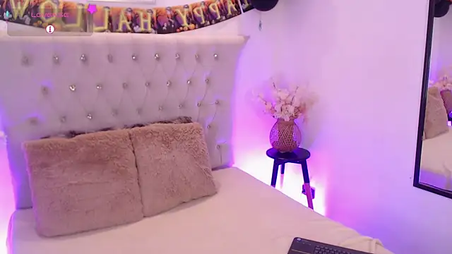 Snapshot of Dulcey_ chatting on October 20, 2025, 4:14 am Dulcey online show from October 20, 2025, 4:14 am