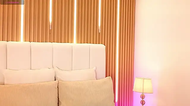 Dulcey  online show from March 20, 2026, 5:19 am