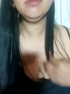 hotolivia34 online show from October 21, 2025, 6:29 pm