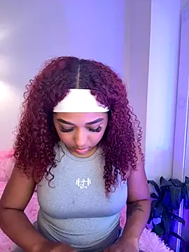 Snapshot of _Zahara_ chatting on October 10, 2025, 6:42 pm Zahara online show from October 10, 2025, 6:42 pm