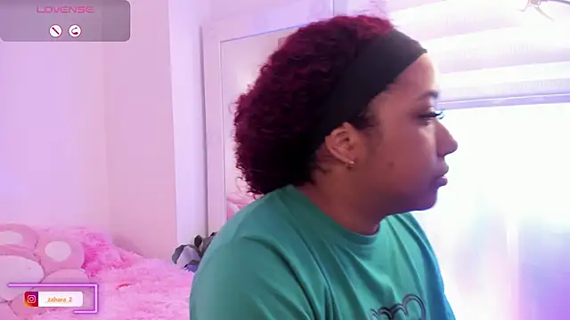 Snapshot of _Zahara_ chatting on October 9, 2025, 7:58 pm Zahara online show from October 9, 2025, 7:58 pm