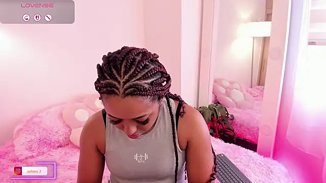 Snapshot of _Zahara_ chatting on October 27, 2025, 7:48 pm Zahara online show from October 27, 2025, 7:48 pm