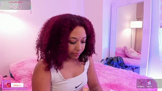 Snapshot of _Zahara_ chatting on September 20, 2025, 12:43 pm Zahara online show from September 20, 2025, 12:43 pm