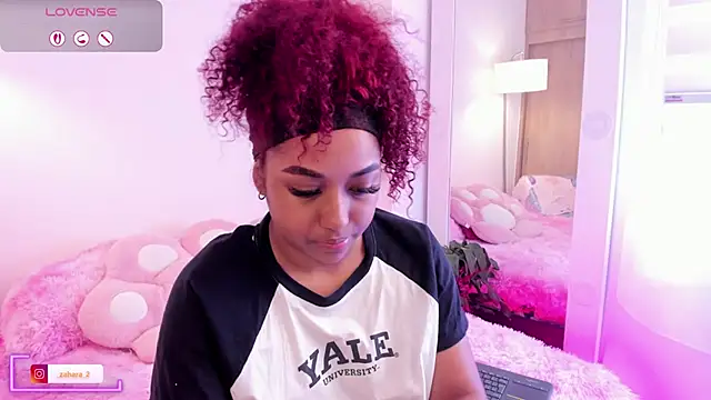 Snapshot of _Zahara_ chatting on October 11, 2025, 7:15 pm Zahara online show from October 11, 2025, 7:15 pm