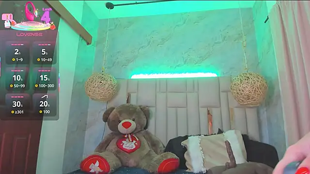 Snapshot of NikkyyRed chatting on September 24, 2025, 12:29 am NikkyyRed online show from September 24, 2025, 12:29 am