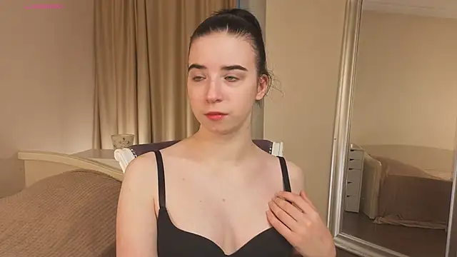 DorisDenmon online show from October 18, 2025, 3:08 am