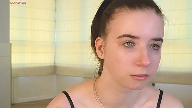 DorisDenmon online show from October 2, 2025, 3:10 am