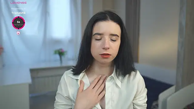 DorisDenmon online show from October 5, 2025, 3:08 am