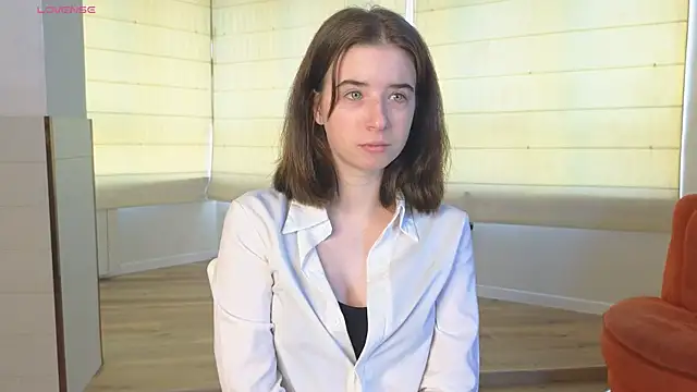 DorisDenmon online show from September 19, 2025, 3:10 am