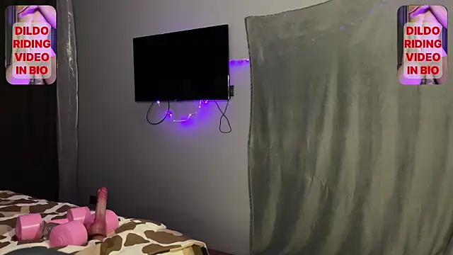 miss ssaki online show from April 10, 2026, 3:30 pm