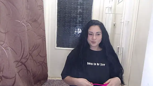 SaraViss20 online show from September 19, 2025, 1:37 pm