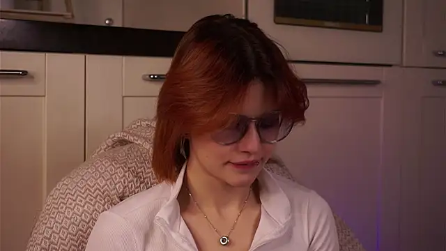 Snapshot of BlytheBenny chatting on October 3, 2025, 1:09 am BlytheBenny online show from October 3, 2025, 1:09 am