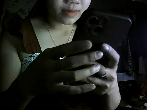 NinaChu online show from October 19, 2025, 4:10 pm