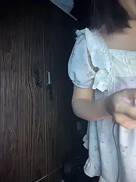 NinaChu online show from November 2, 2025, 4:23 pm