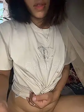 NinaChu online show from October 19, 2025, 2:14 am